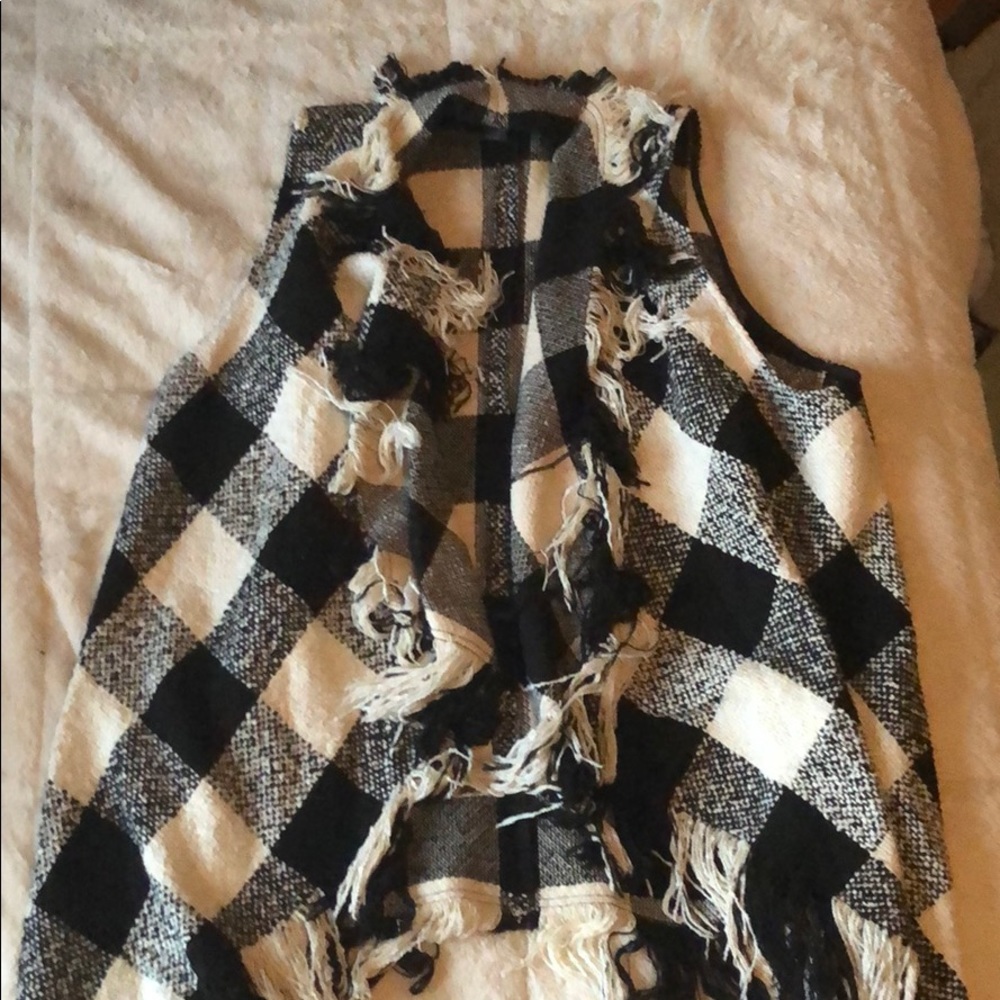 black and white sleeveless cardigan